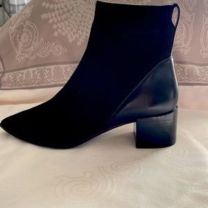 Everlane Glove Boot. Excellent Condition.